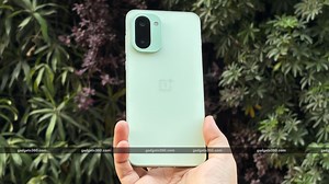 OnePlus 15R With 7,400mAh Battery, Snapdragon 8 Gen 5 Debuts at This Price