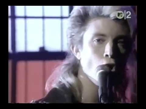 St. Paul - Stranger to Love
