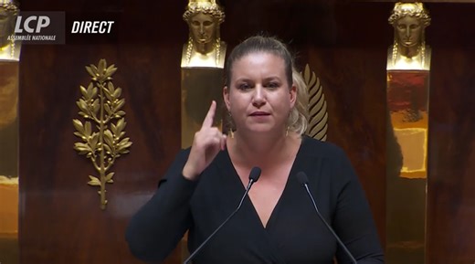 [SATIRE À VUE] Mathilde Panot, fée du logis de la gauche - Boulevard Voltaire