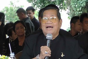 Music industry mourns legendary luk thung singer Wipoj