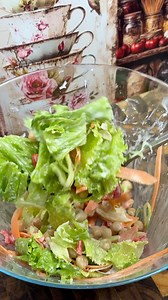 Salata de naut cu maioneză în doar 10 minute este gata. Reteta: naut salată verde morcovi maioneza zeama de lămâie sare parmezan ardei ceapă verde | Ella Cooking