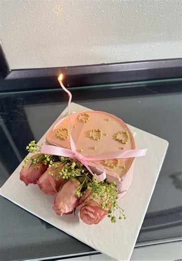 How to Create a Custom Flower Basket Cake