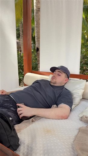 Unicorn On K🦄 on Instagram: "NOISEFLOW WILL BURN THE FLOOR! 🦄❤️ 7/2 is almost here grab your tickets for this insane night🌈"