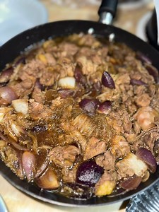Whats cooking good looking? | Carlos Agassi