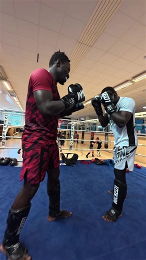 #CapCut #fyp #viral #twins #boxe