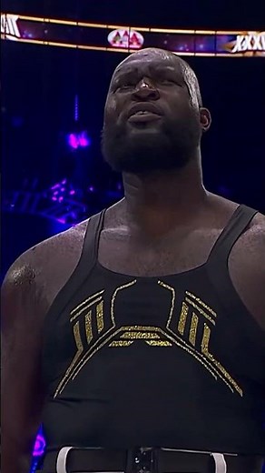 OMOS vs. MICROMAN: Once in a lifetime. #Triplemania #WWE #wrestling