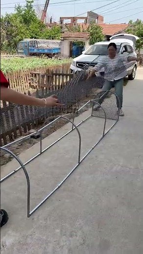 Chasing Chickens! Setting Up a Chicken Run with DIY Wire Mesh" #chicken #pets #chickencoop