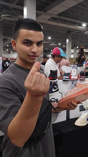 Conflip en @gotsole por las Bad Bunny Forum Pink 😅🤝🏼 | We Got Kicks PR