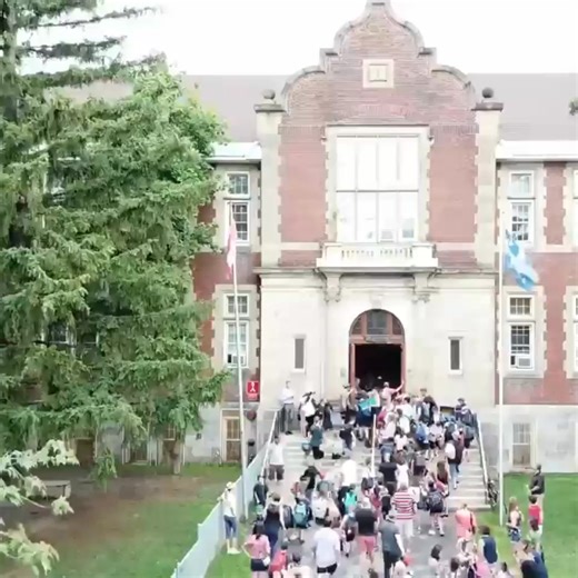 Don’t miss our empowering Open House, a celebration of learning and growth! When: Thursday, December 11, 2025. Join us for one of two uplifting sessions and please arrive at the start of either session: 10:00 am sharp-11:30 or 1:45 pm sharp- 3:15 Schedule: Meet in the gym Embark on a tour of the school Visit the interactive kiosks in the gym We eagerly anticipate seeing you and sharing our passion for education! | Roslyn