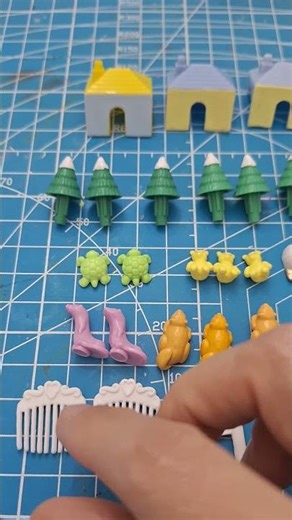 Repro Replacements for Vintage Polly Pocket sets. For Adult Collectors only.