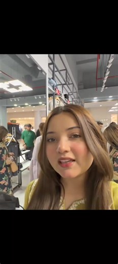 Hussian k Liya ♥️ Eid ki shopping 😍🥰😍😍🥰 rabeeca Khan vlog ❣️❤️#rabeecakhan #hussaintareen #rabesain888 #RabeecaKhan #HussainTareen