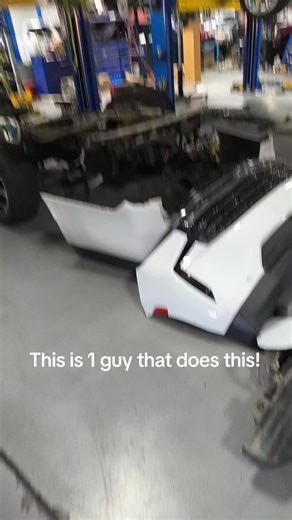 Watch This Incredible Engine Swap by a Skilled Mechanic