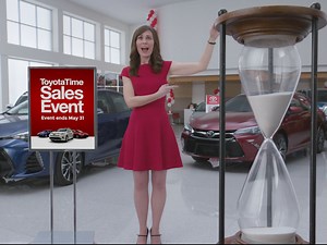 Save on a 2017 Corolla before time runs out on these deals. Head to your local dealer now. | Toyota USA