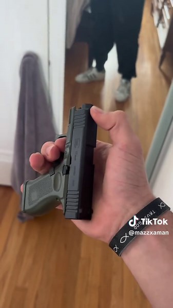 Mazzx (@mazzxaman) - Discover the Coolest Lighter Design for Every Occasion