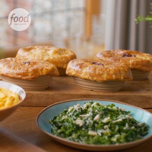 Tom Kerridge takes us step by step through creating Individual Venison Pies; a rich stew with red wine, prunes and chestnuts, topped with suet pastry lids🍷🥧 #MoreSundayLunch continues at 9pm! | Food Network UK