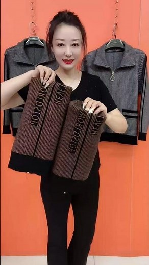 #Middle-aged and elderly mothers' tops #Slimming and flattering #fashion #cardigan