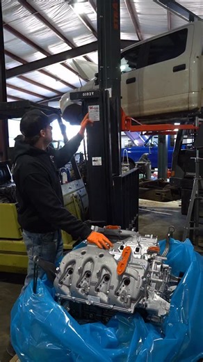 Powerstroke Central on Instagram: "6.7L powerstroke engine failure and replacement! #powerstrokecentral #powerstroke #engine"