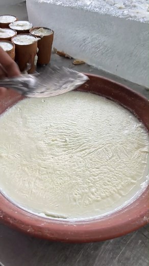 Ghaziabad Most Famous Lassi Making In Huge Quantity At Lalman Lassi Wala | Aman Chitranshi