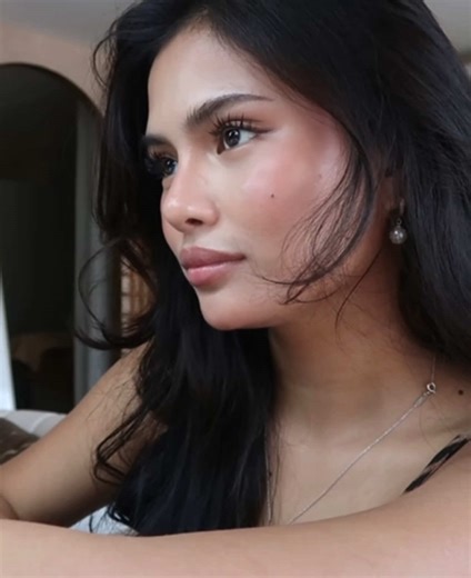 Classic French Tips by Luxelounge