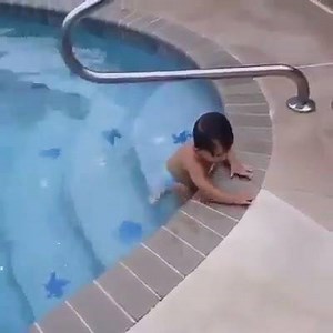 467K views · 5.6K reactions | Cade a galera que vai para piscina e fica so em Pé porque não sabe nadar!! | Corpo & Saúde | Facebook