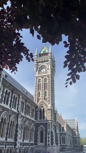 Wrapping up an incredible week at Otago, full of exploring their favourite subjects and interests here on campus 🌟 High school students (including onshore international students) from all across the country are wrapping up their "Hands on at Otago" Week today with new experiences and friendships. It has been a successful week of fun activities and learnings. Stay tuned for the 2025 Hands-On at Otago programme, reopening later this year for applications! 🎓 #studyinnz #dunedin #otagointernationa