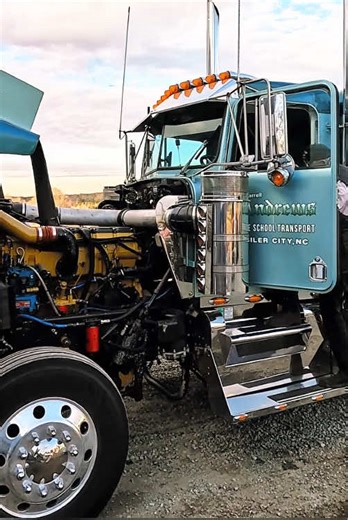 #MotorsportHistory #ClassicCars #RacingCulture #AutomotiveStories #VintageRacing