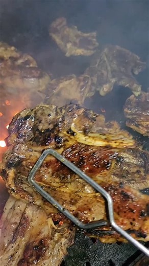 You don’t need a fancy cut to bring big flavour. The flames from the Yoder Smokers firebox hit the upturned GrillGrates direct. Pure, controlled intensity. That’s how you turn a simple chop into something worth gathering around. Smoke, sear, satisfaction. All in one cook. . . . #1300eatbbq #yodersmokers #pelletgrill #Grillgrates #grilling #sydneyfoodie #bbqrecipes #pelletsmoker #sydneyfoodblogger | BBQAroma | Facebook