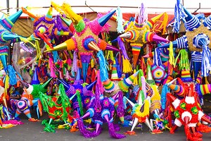 Cómo hacer una piñata y decorarla - México Desconocido