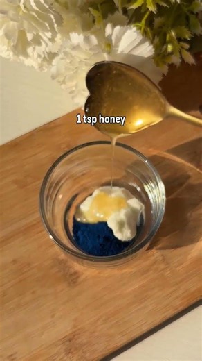 This is the correct way to use Nila Powder without staining the face✨#skincare #ytshorts #viral