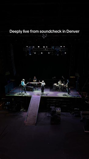 Soundchecking from Denver ✌🏼🎸 #BTS #livemusic #soundcheck #boa 📸 @matine | concert photo & video