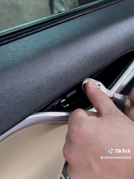 Cómo reemplazar los altavoces del TESLA Model S