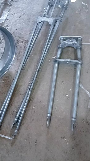 Springerfork chopper bobber on progress #springer #springerfork #chopper #bobber | Ham