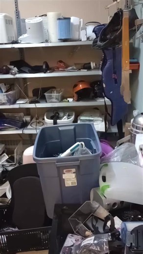 As someone who has had multiple shoulder surgeries, I will always pick these up. ❓ Would you have picked it up or left it? 🤔 | Landfill Savior