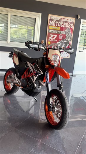 Revisione forcelle KTM 690 SMC R: servizio completo e taratura