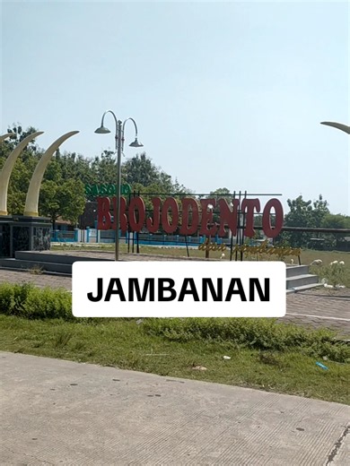Alun-Alun dan Sopo Ki Sragen: Wisata & Kuliner Sragen Kota