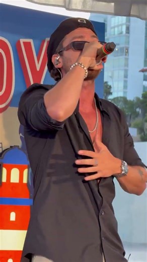 Maxi Espindola - "Corazón partío" de Alejandro Sanz en Parador TMH