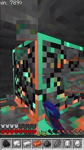 ZIUA 4 IN CARE INCERC SA GASESC 6 MINEREURI DIFERITE INTR-UN SINGUR LOC PE MINECRAFT HARDCORE?!