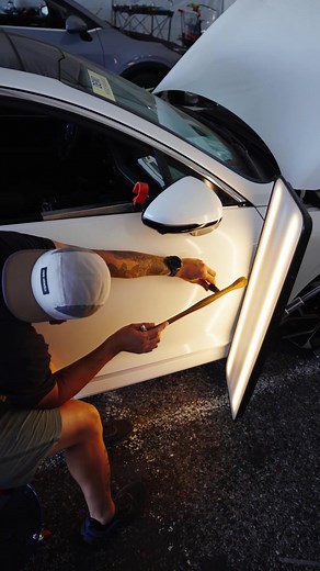 FAQ: “Can small dents really be fixed without painting?” Absolutely — that’s what Paintless Dent Repair (PDR) was made for. At PDRTX Smart Auto Repair in Celina, TX, we use specialized tools and lighting systems to massage dents out from behind the panel — without disturbing your factory paint. No sanding. No fillers. No repainting. Here’s why PDR is the smarter way to repair dents: ✅ Keeps your original paint intact — preserving factory value ✅ Faster turnaround compared to traditional body sho