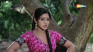 387K views · 128 reactions | Rajinikanth & Sridevi Fall in Love with Each Other.रजनीकांत और श्रीदेवी एक दूसरे के प्यार में पड़ गए | Bollywood Movie Zulm Ki Zanjeer | #Chiranjeevi | #Shemaroo RajiniKanth Fan's Club Rajinikanth fan club - France Rajinikanth Fan Club The Sridevi Boney Kapoor Fan Club Sridevi Fan Club Sridevi Afghan FAN CLUB | Shemaroo Entertainment Ltd. | Facebook