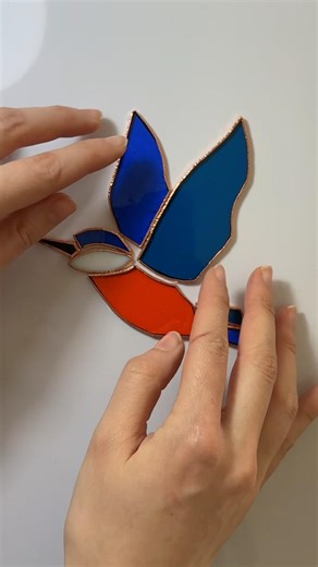 Making a Kingfisher in stained glass #art #stainedglassart #diy