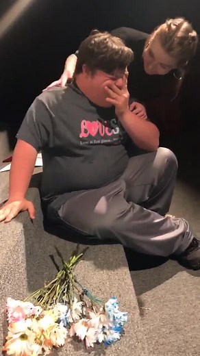 The best prom proposal ever ❤️ #prom #love #amazing #school #shoutoutot (via rachelnewberry8/TW)