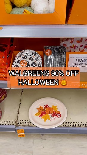 WALGREENS 90% OFF HALLOWEEN #walgreensclearance #walgreenshalloween #walgreenshaul #halloweenclearance | The Target Bargain Hunter