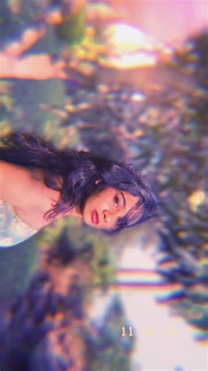 I let the light paint me, the way Vincent Van Gogh painted the Almond Blossoms, with hope inside every stroke! 🌸🌻 #vangogh #vangoghflowers #almondblossoms #painting #vincentvangogh #vangoghart | Prarthanaa Kale