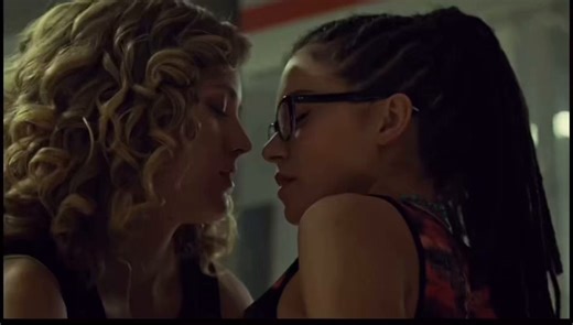 Lesbian relationship are so cute and awkward at the same time😍😅