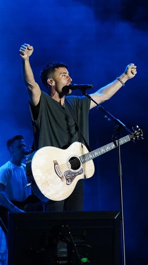 Take a Minute and Listen to This Encouragement from Phil Wickham🙌 @philwickham | The Light FM