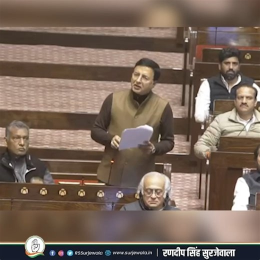 Randeep Singh Surjewala on Instagram: "वोट की एवज़ में रिश्वत... मेरी पार्टी का सदैव Distributive Justice यानी संसाधनो के न्यायोचित वितरण में विश्वास रहा है। प्रधानमंत्री जी, इसका अक्सर रेवड़ी कहकर मजाक उड़ाते हैं। पर दूसरी ओर चुनाव के ठीक मौके पर और चुनाव के बीचोंबीच वोटरों के खाते में सरकारी पैसा डाल, चुनाव को प्रभावित किया जा रहा है, यह सीधे-सीधे वोट की एवज में रिश्वत है। चुनाव से तीन महीने पहले सरकारी खजाने से हजारों करोड़ रुपया वोटरों के खाते में जमा करवाना वोट की एवज में रिश्वत नहीं, तो क्