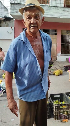 The price of mangoes at the open-air market in Limoeiro-PE.