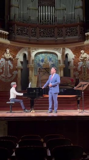 2.9K views · 35 reactions |  En breus instants escoltarem al...