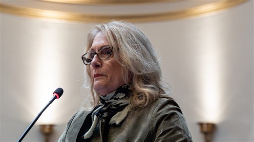 Last rural Democrat in Kentucky senate leaves party, growing GOP supermajority