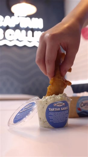 International Women’s Day calls for golden battered fish with a side of Captain D's tartar sauce, and no one can tell us differently 🤝 #fishandchips #interntaionalwomensday #captainDS
